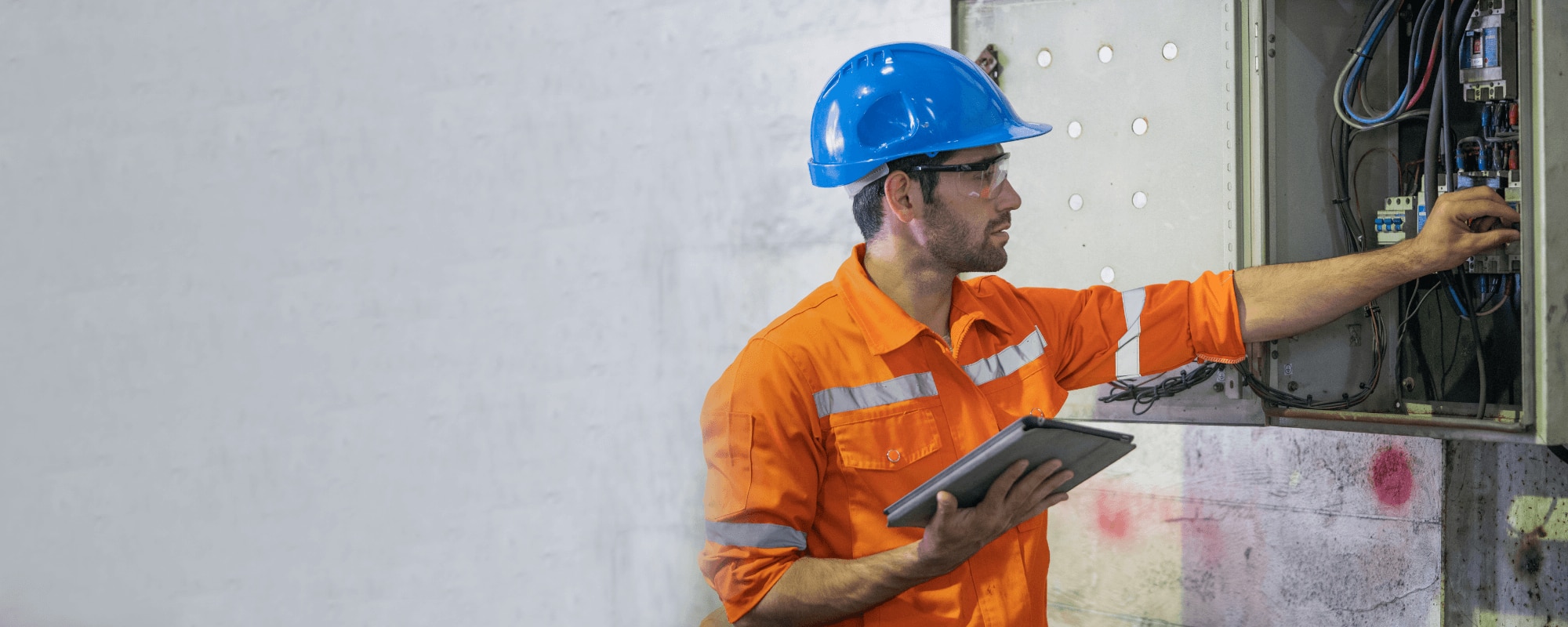 Smart Circuit Breaker Wireless Solutions