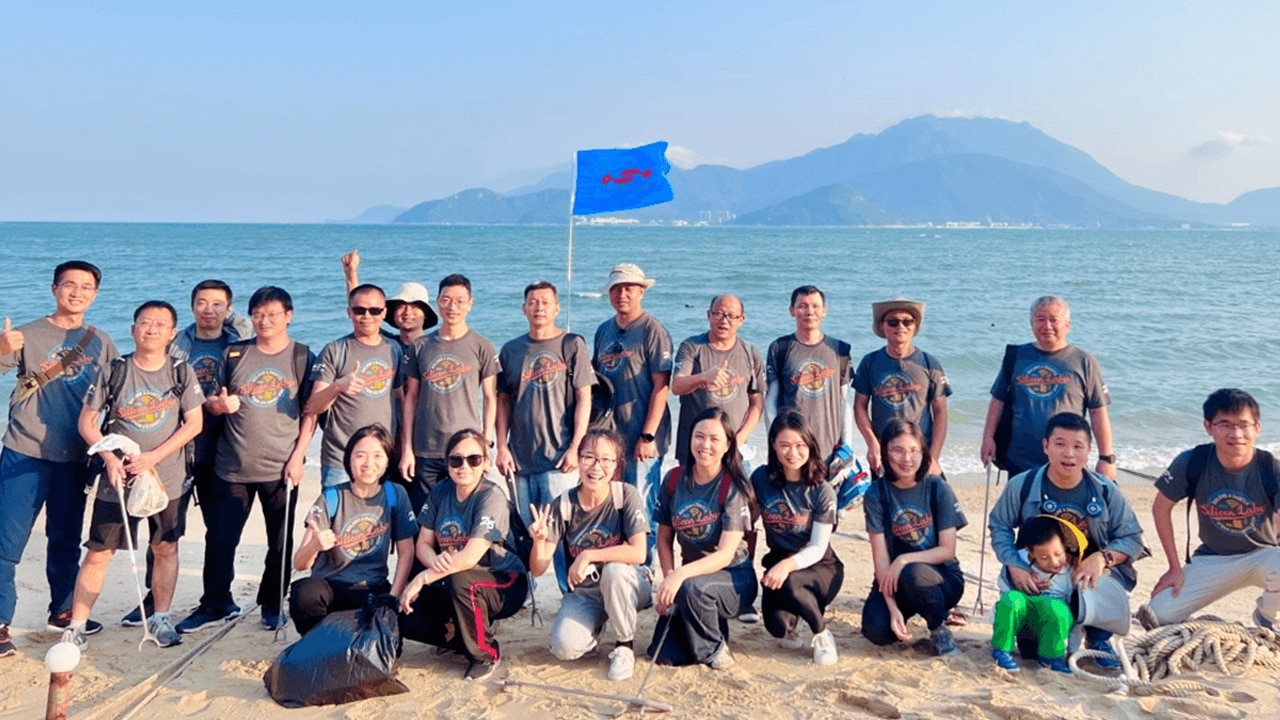 Employee Group Beach